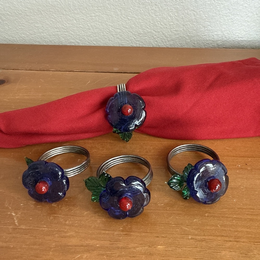 Vtg 90's Glass Flower Napkin Rings Set-4 Unique Purple/blue Floral Daisy Cottage